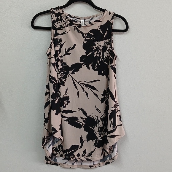 Nwt Sleeveless Tan Floral Tank By Emerald. Small - Picture 2 of 8